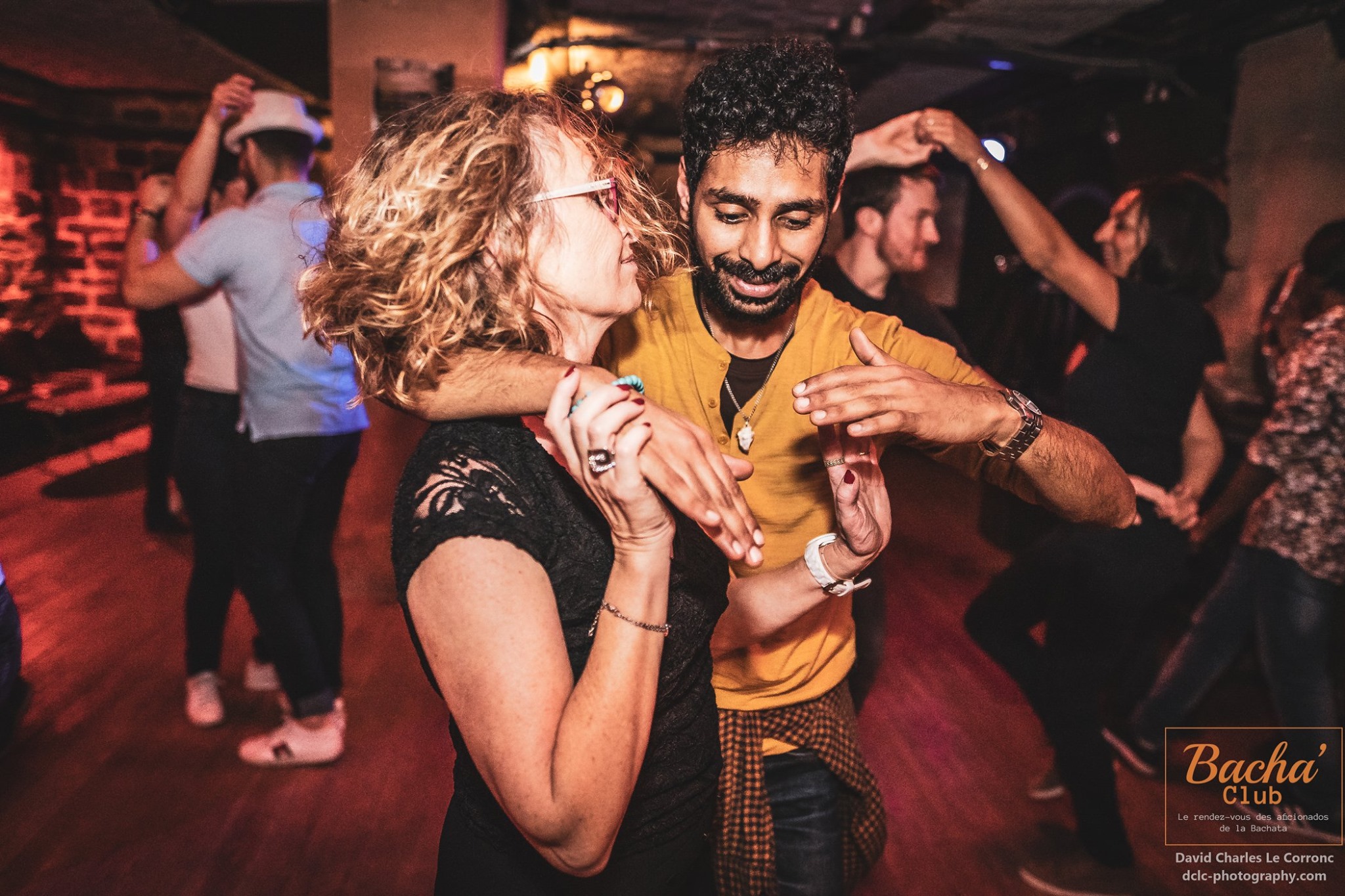 Comment tenir une chanson en social bachata, salsa, kizomba quand on est débutant ?